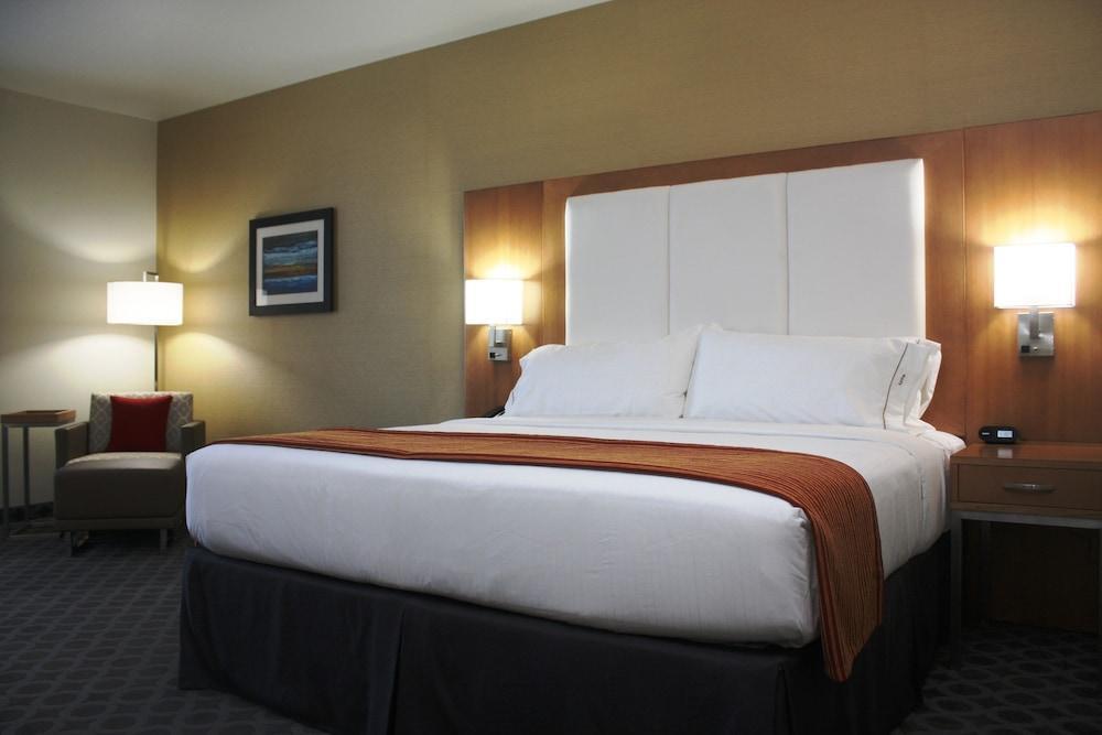 Holiday Inn Express North Hollywood - Burbank Area By Ihg Los Angeles Exterior photo